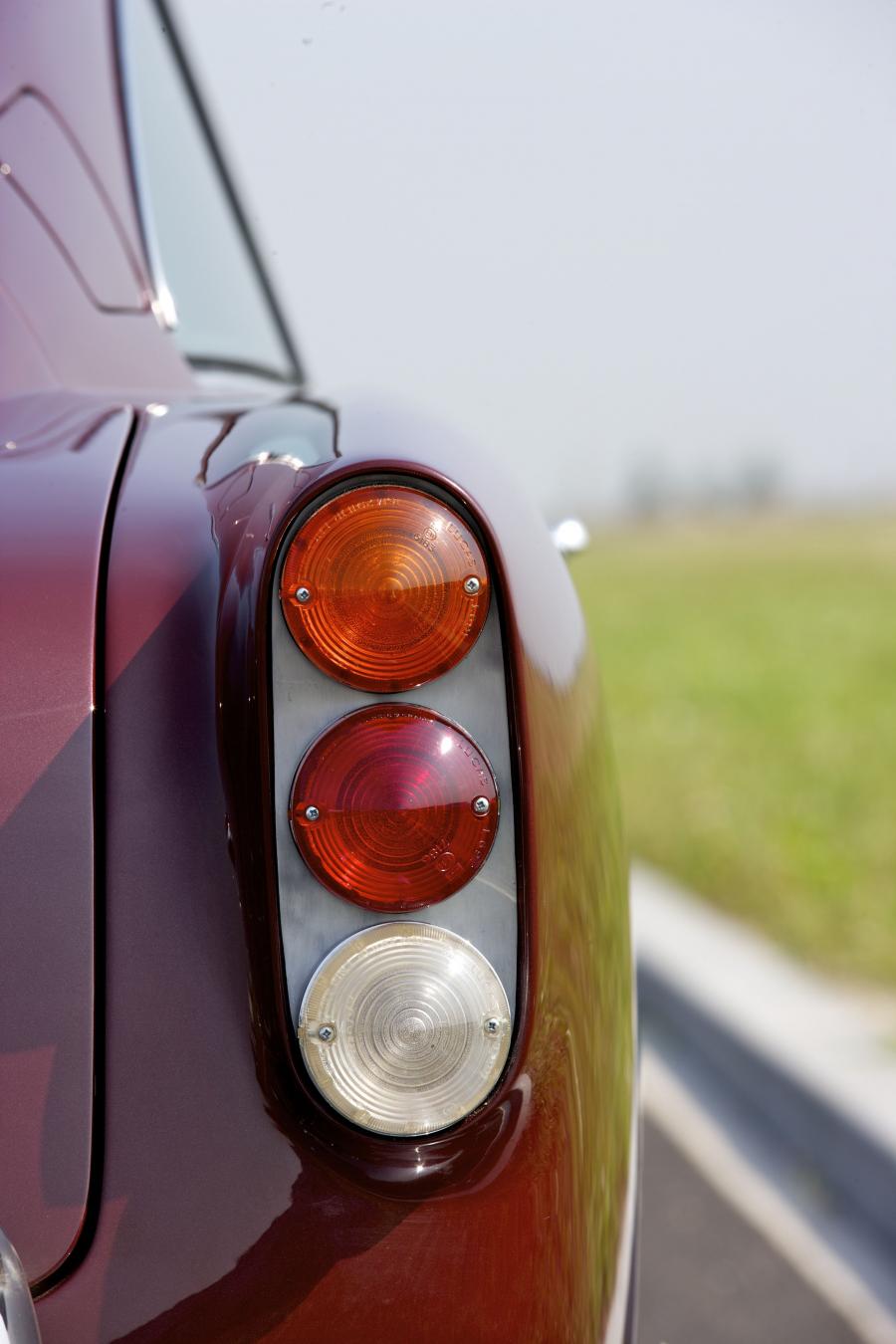 Детали экстерьера Aston Martin DB5 (1531/R) 1964 года  (UK) (фото 9 из 27)